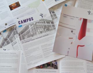 Titelbild Campus und Publikationsverzeichnis 2023